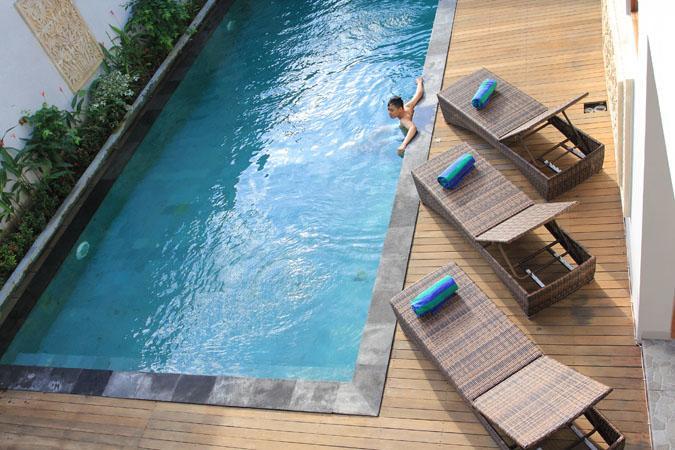 Royal Majesty Villas Kuta  Exterior photo